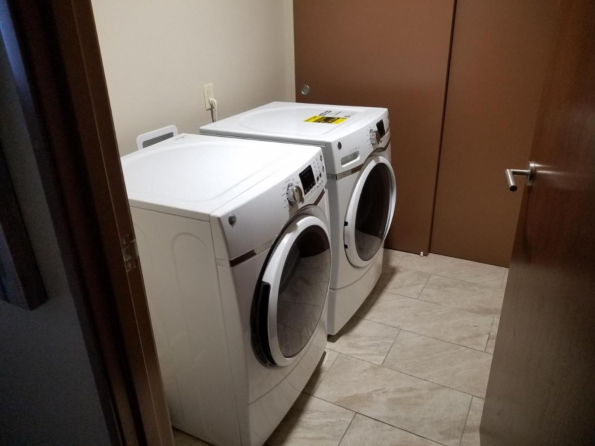 Dawn Beach Club Luxury Apartment 외부 사진